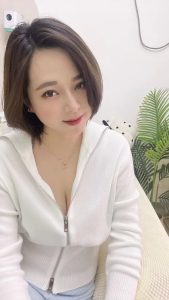 欢乐谷佳佳-兰花雅阁