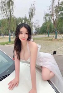 大奶牛妹妹-兰花雅阁