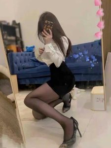 大奶牛妹妹-兰花雅阁