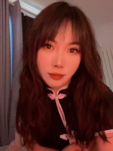 坚挺大胸翘臀彤彤-兰花雅阁