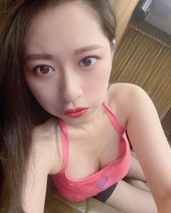 粉逼娘家刚下海-兰花雅阁