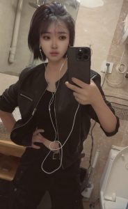 重下海的短发靓妹小活-兰花雅阁